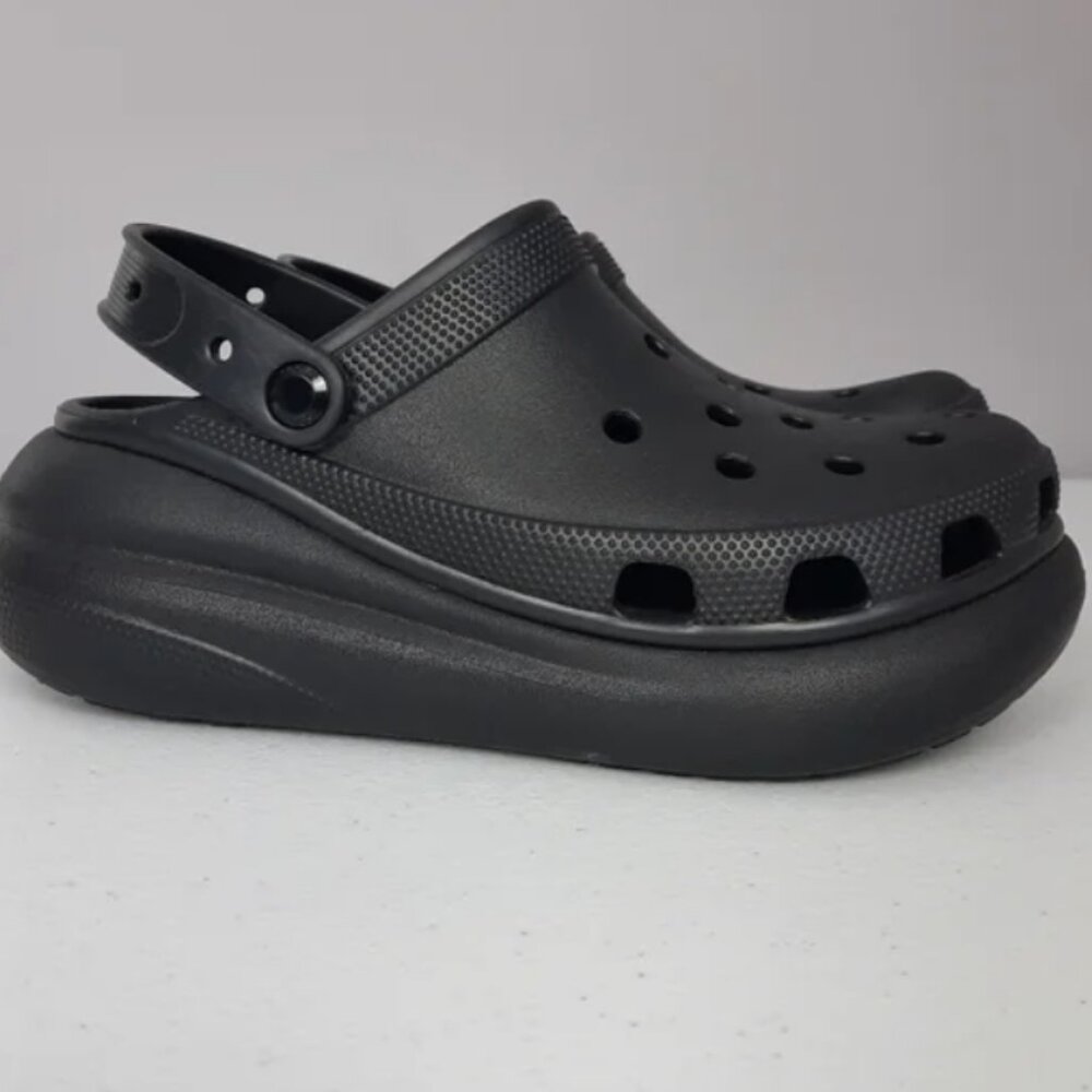 NEW Crocs Black Classic Crush Clog